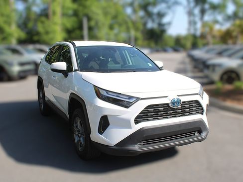 Used 2024 Toyota RAV4 XLE image 15