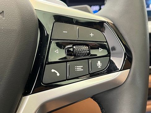 Certified 2025 BMW 330i Sedan image 18