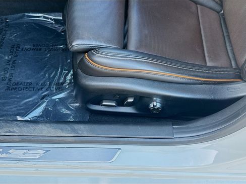 Used 2022 Cadillac CT4 V w/ LPO, ONYX Package image 16