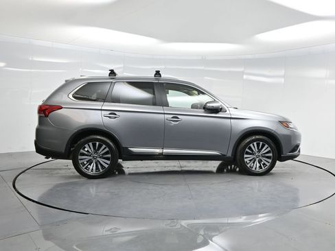 Used 2019 Mitsubishi Outlander SEL image 45