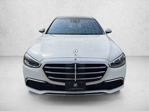 Used 2024 Mercedes-Benz S 580 4MATIC Sedan image 2