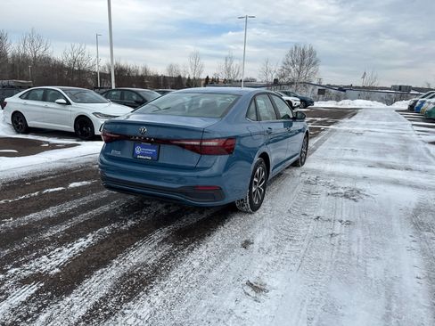 Used 2025 Volkswagen Jetta S image 5