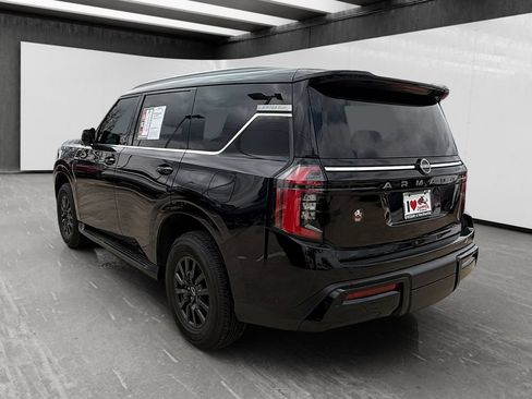 Used 2025 Nissan Armada SV RWD image 3