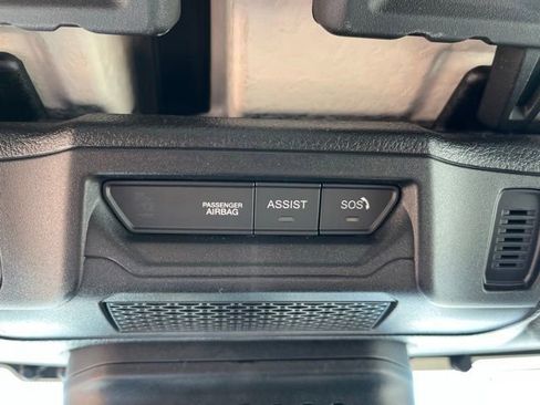 Used 2024 Jeep Wrangler Unlimited Rubicon 4xe w/ Technology Group AWD/4WD image 25