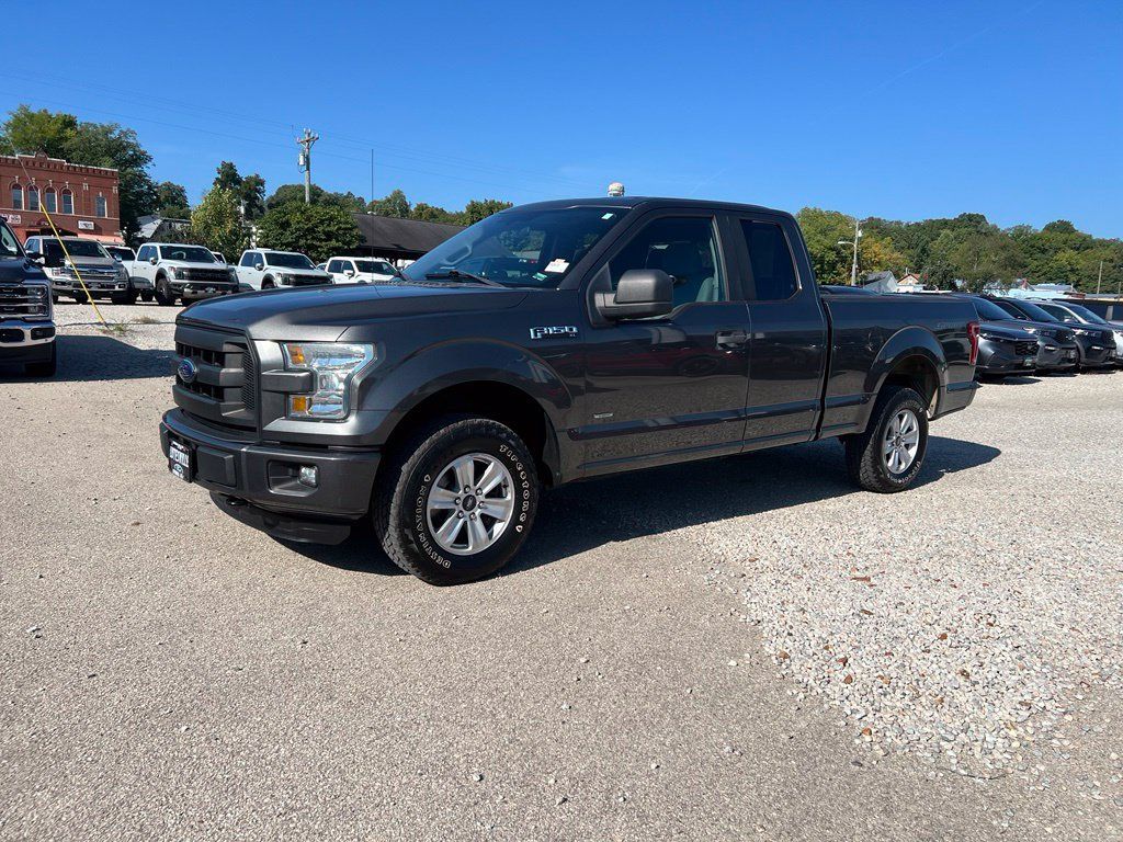 Used 2015 Ford F150 XL w/ Equipment Group 101A Mid AWD/4WD image 4