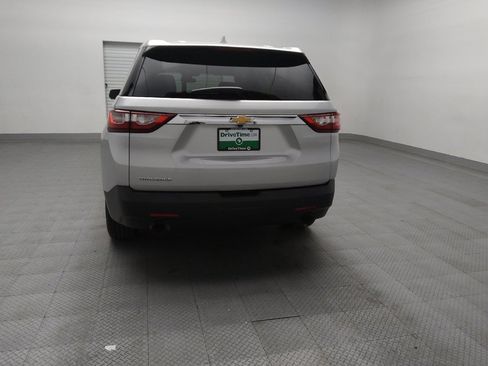 Used 2021 Chevrolet Traverse LS FWD image 6