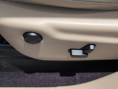 Used 2018 Jeep Grand Cherokee Limited RWD image 20