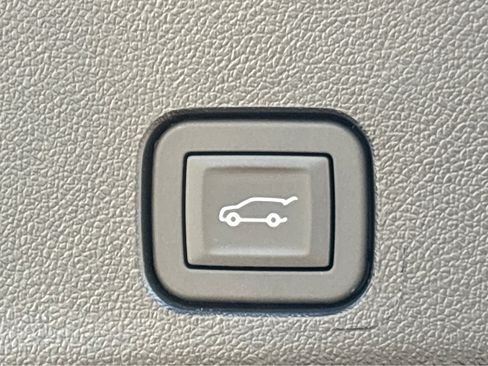 New 2026 Chevrolet Traverse RS FWD image 24