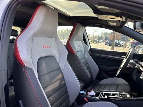 New 2026 Volkswagen GTI SE image 18