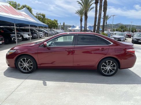 Used 2017 Toyota Camry XSE w/ Moonroof Package image 29