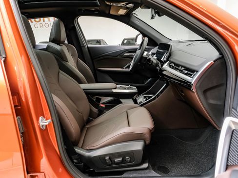 Used 2025 BMW X2 xDrive28i image 36