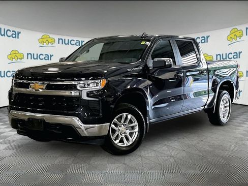Used 2023 Chevrolet Silverado 1500 LT AWD/4WD image 3