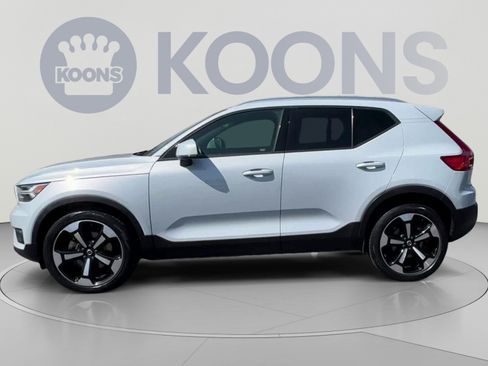 Used 2020 Volvo XC40 T5 Momentum AWD/4WD image 7