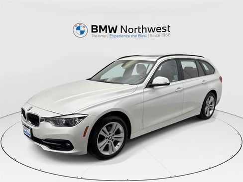 Used 2019 BMW 330i xDrive Wagon w/ Premium Package AWD/4WD image 1