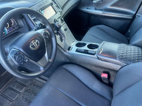 Used 2013 Toyota Venza LE image 10
