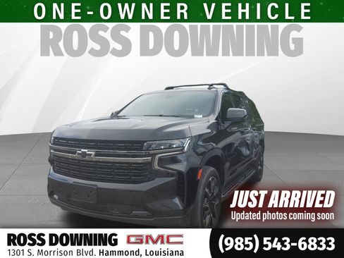 Used 2021 Chevrolet Suburban RST image 1