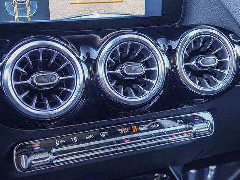 Certified 2025 Mercedes-Benz GLA 250 GLA 250 image 22