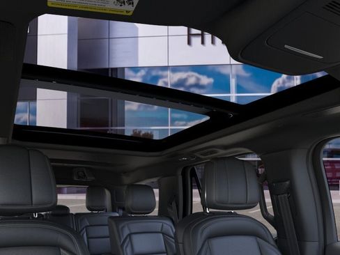New 2026 Lincoln Navigator Reserve w/ Jet Appearance Package AWD/4WD image 21