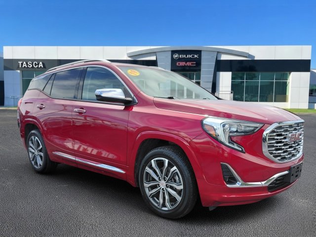 Used 2019 GMC Terrain Denali w/ Advanced Safety Package FWD image 1