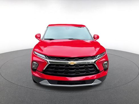 Used 2025 Chevrolet Blazer LT FWD image 4