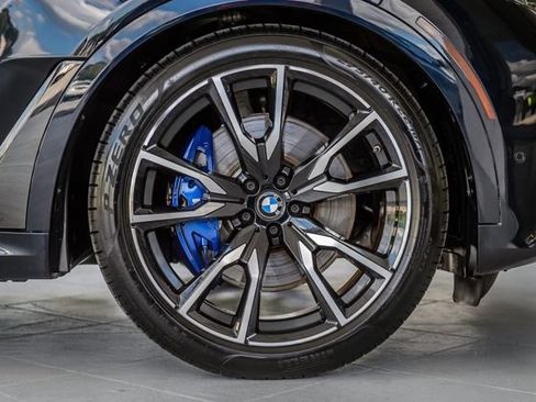 Used 2020 BMW X7 xDrive40i w/ M Sport Package AWD/4WD image 17