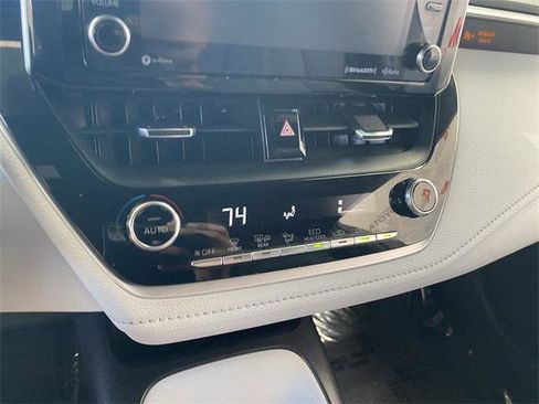 Certified 2021 Toyota Corolla SE w/ SE Premium Package FWD image 20