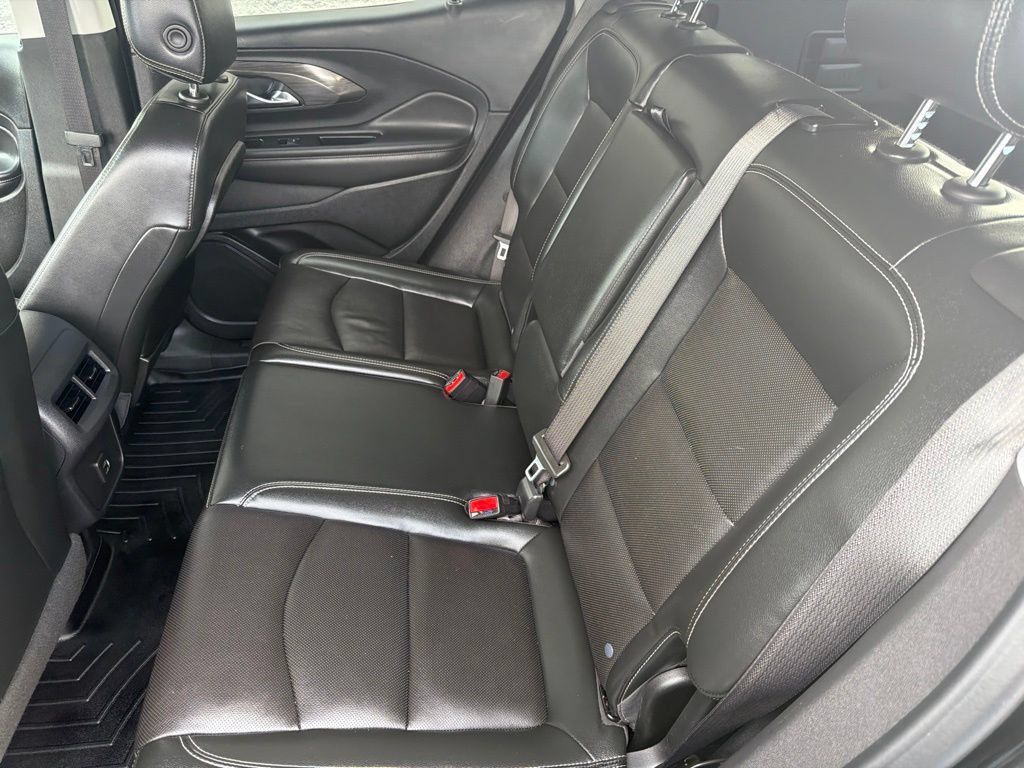 Used 2022 GMC Terrain SLT AWD/4WD image 10