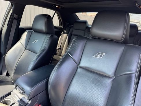 Certified 2023 Chrysler 300 S w/ Comfort Group RWD image 10