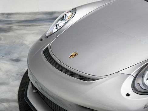 Used 2018 Porsche 911 GT3 w/ Sport Chrono Package image 28