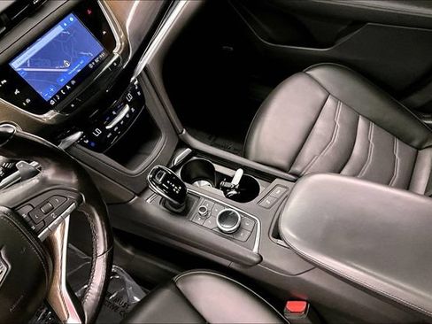 Used 2022 Cadillac XT6 Sport w/ Platinum Package AWD/4WD image 17