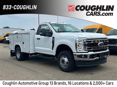 New 2025 Ford F350 XL w/ XL Chrome Package