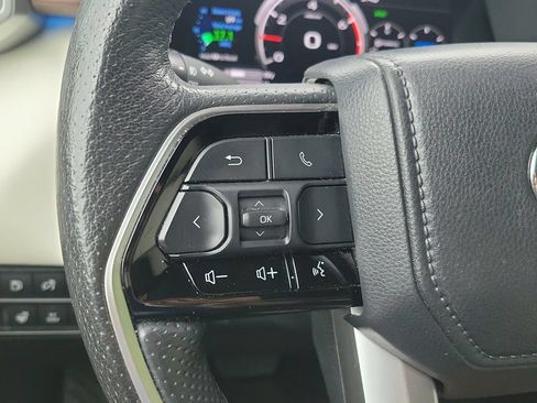 Used 2022 Toyota Tundra Capstone AWD/4WD image 25