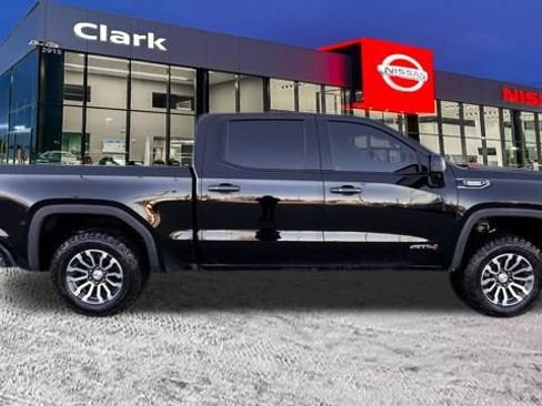 Used 2021 GMC Sierra 1500 AT4 w/ AT4 Preferred Package image 8