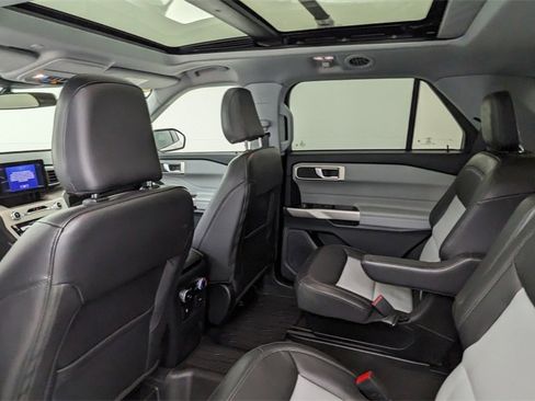 Certified 2023 Ford Explorer XLT w/ Equipment Group 202A image 37