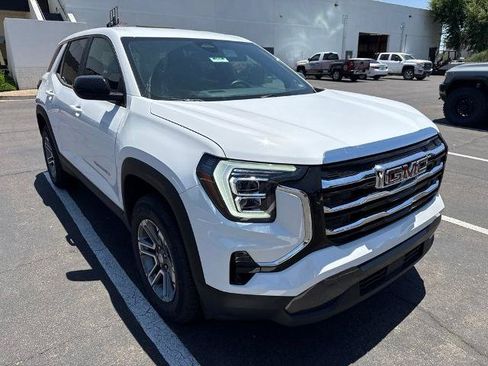 Used 2026 GMC Terrain Elevation FWD image 2