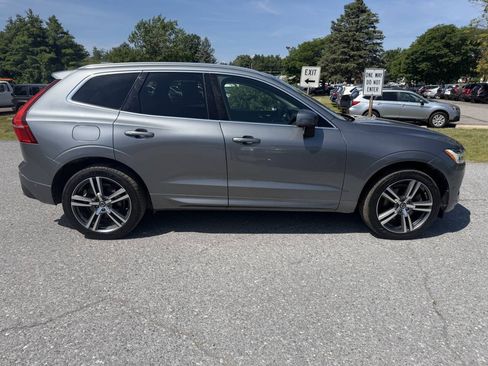 Used 2019 Volvo XC60 T6 Momentum w/ Premium Package AWD/4WD image 6