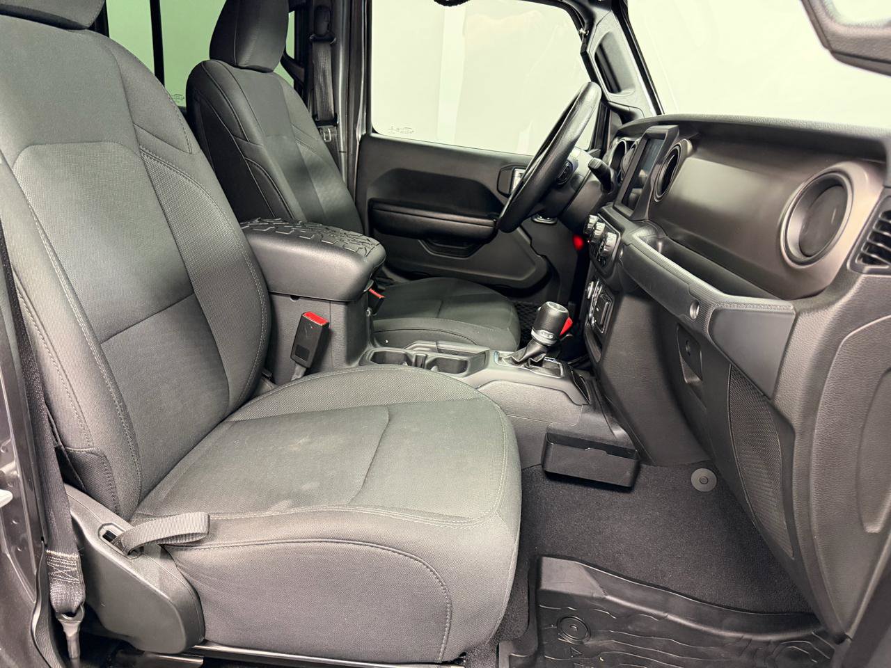 Used 2020 Jeep Gladiator Sport w/ Quick Order Package 24S AWD/4WD image 13