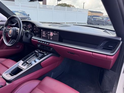 Used 2021 Porsche 911 Carrera image 15