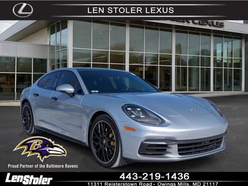 Used 2018 Porsche Panamera 4S image 1