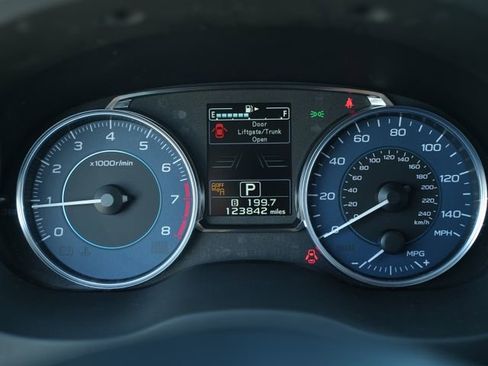 Used 2016 Subaru Crosstrek 2.0i Premium AWD/4WD image 30