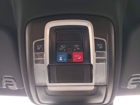 Used 2024 RAM 1500 Laramie image 6