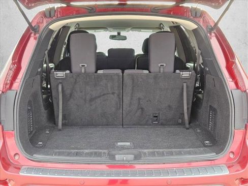 Used 2020 Nissan Pathfinder SV image 6