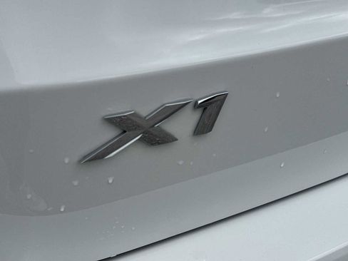 Used 2025 BMW X1 xDrive28i w/ Convenience Package AWD/4WD image 11