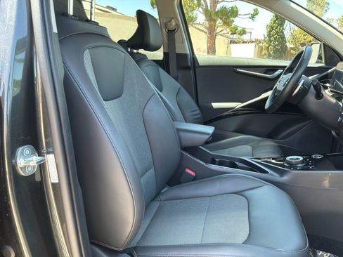 Used 2023 Kia Niro Wind FWD image 20