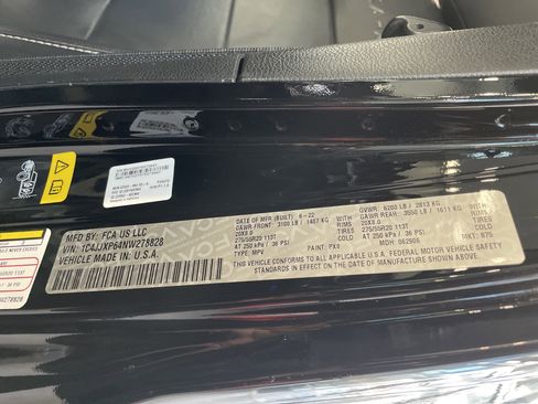 Used 2022 Jeep Wrangler Unlimited Sahara w/ Cold Weather Group image 39