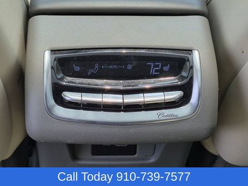 Used 2020 Cadillac XT6 Premium Luxury AWD/4WD image 34