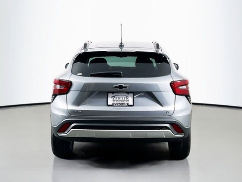 New 2026 Chevrolet Trax LT image 6