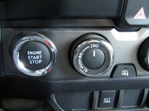 Used 2023 Toyota Tacoma TRD Off-Road image 19