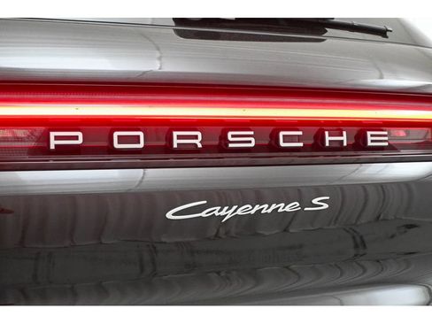 Used 2024 Porsche Cayenne S AWD/4WD image 71