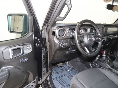 Used 2022 Jeep Wrangler Unlimited Sport image 42